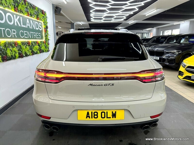 Used Porsche Macan 2021 for sale - 76057180: Photo 12