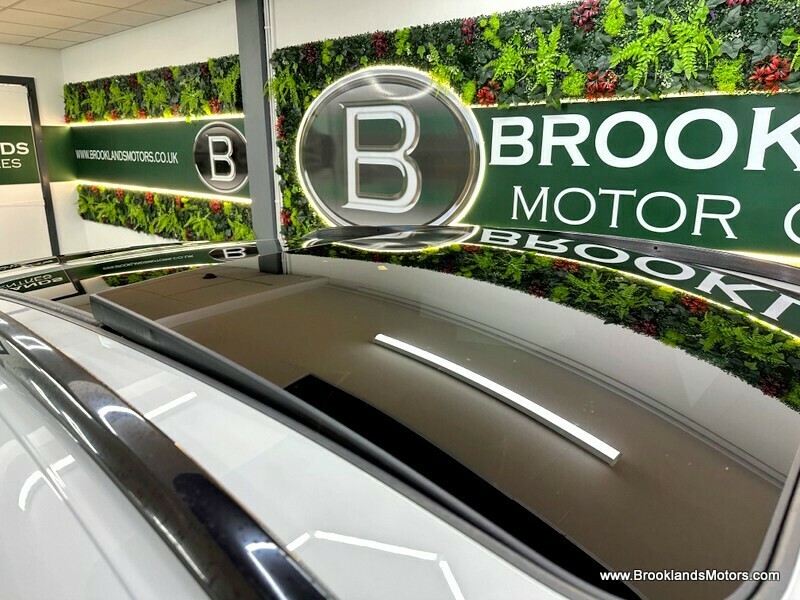 Used Porsche Macan 2021 for sale - 76057180: Photo 14