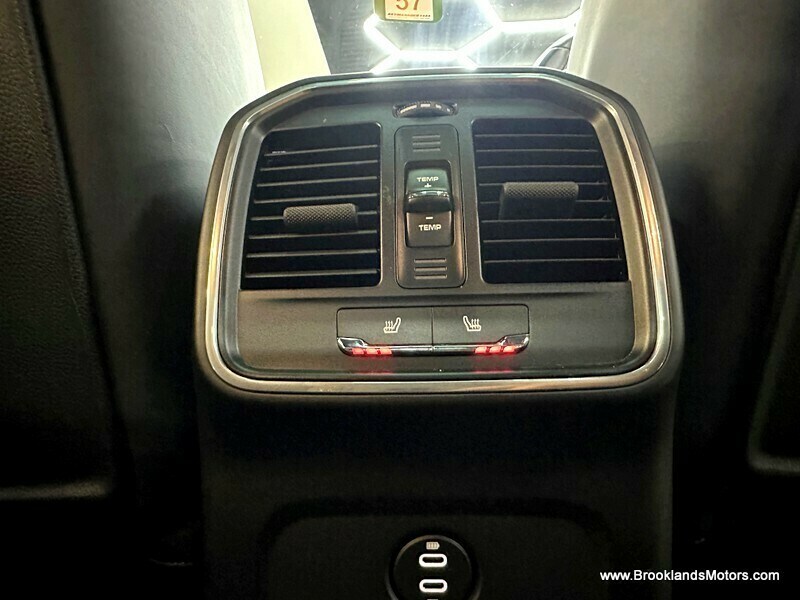 Used Porsche Macan 2021 for sale - 76057180: Photo 27