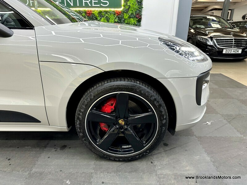 Used Porsche Macan 2021 for sale - 76057180: Photo 8