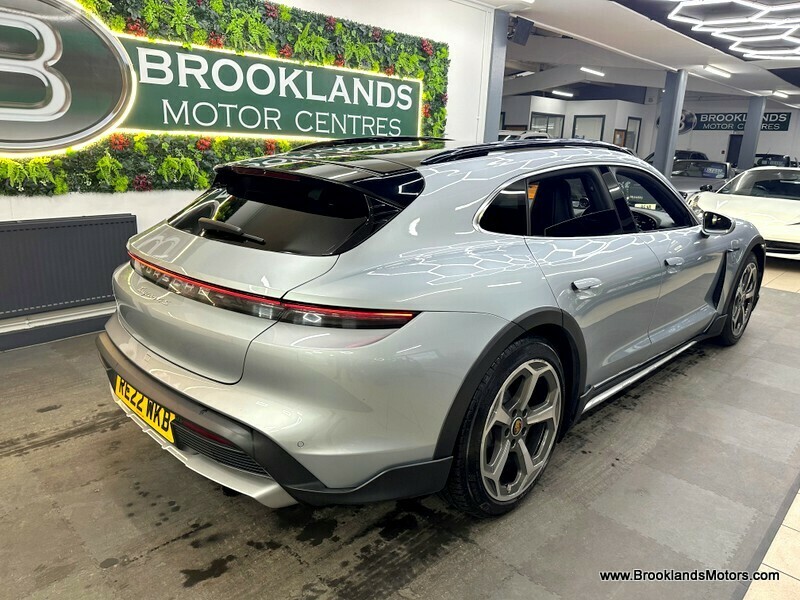 Used Porsche Taycan 2022 for sale - 77328864: Photo 10