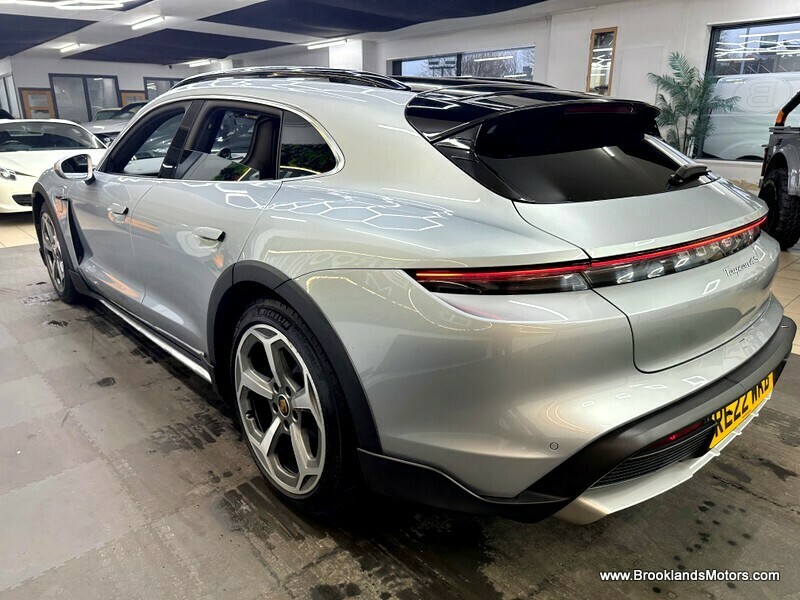 Used Porsche Taycan 2022 for sale - 77328864: Photo 13