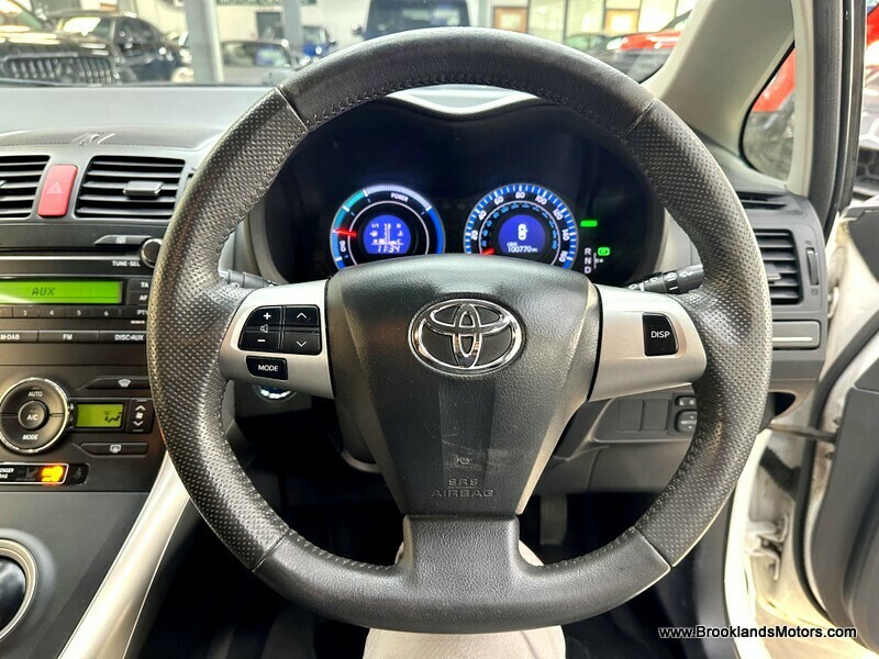 Used Toyota Auris 2011 for sale - 76605338: Photo 15