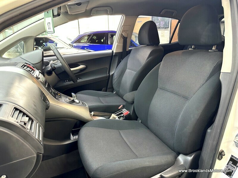 Used Toyota Auris 2011 for sale - 76605338: Photo 16