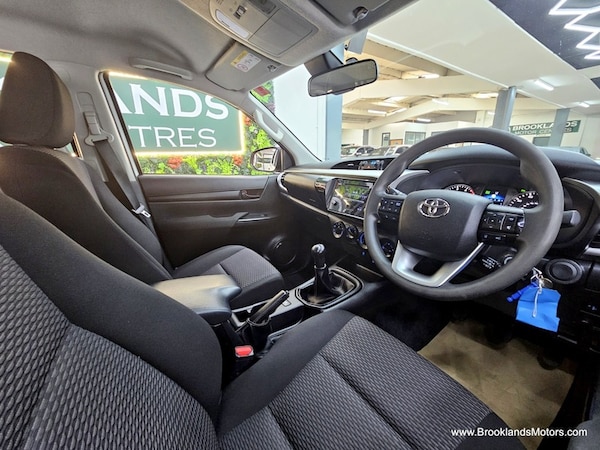 Used Toyota Hilux 2021 for sale - 74884745: Photo 18