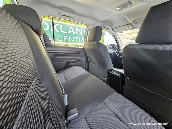 Used Toyota Hilux 2021 for sale - 74884745: Photo 22
