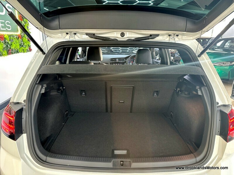 Used Volkswagen Golf 2025 for sale - 77328842: Photo 23