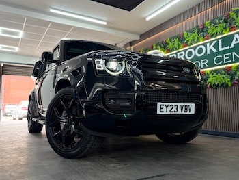 Used Land Rover Defender 2023 for sale - 78909074: Photo