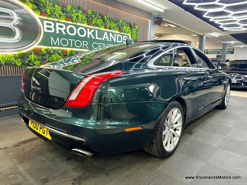 Used Jaguar XJ 2017 for sale - 77906119: Photo 11