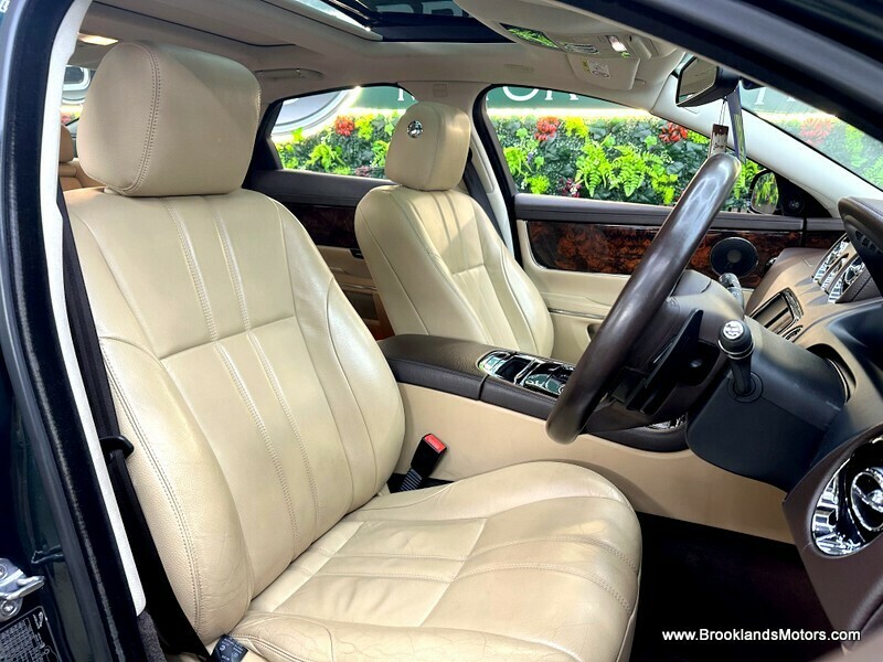 Used Jaguar XJ 2017 for sale - 77906119: Photo 16