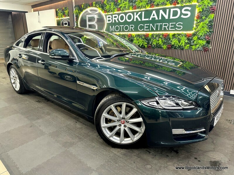 Used Jaguar XJ 2017 for sale - 77906119: Photo 3