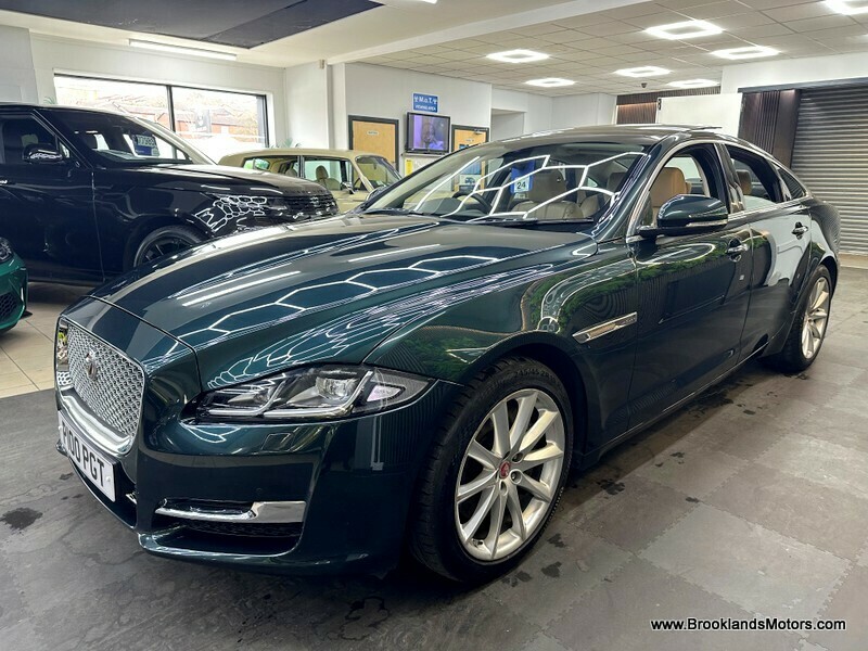 Used Jaguar XJ 2017 for sale - 77906119: Photo 6