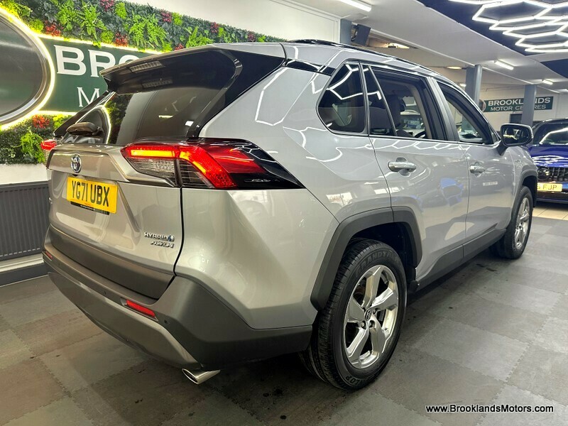 Used Toyota RAV4 2021 for sale - 76407195: Photo 11