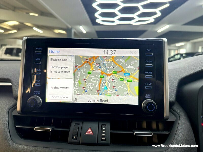 Used Toyota RAV4 2021 for sale - 76407195: Photo 17