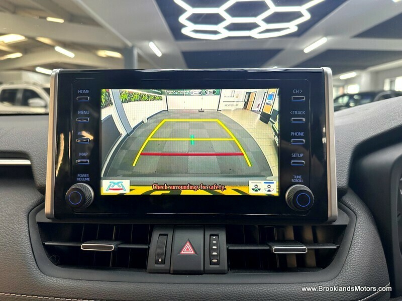 Used Toyota RAV4 2021 for sale - 76407195: Photo 18