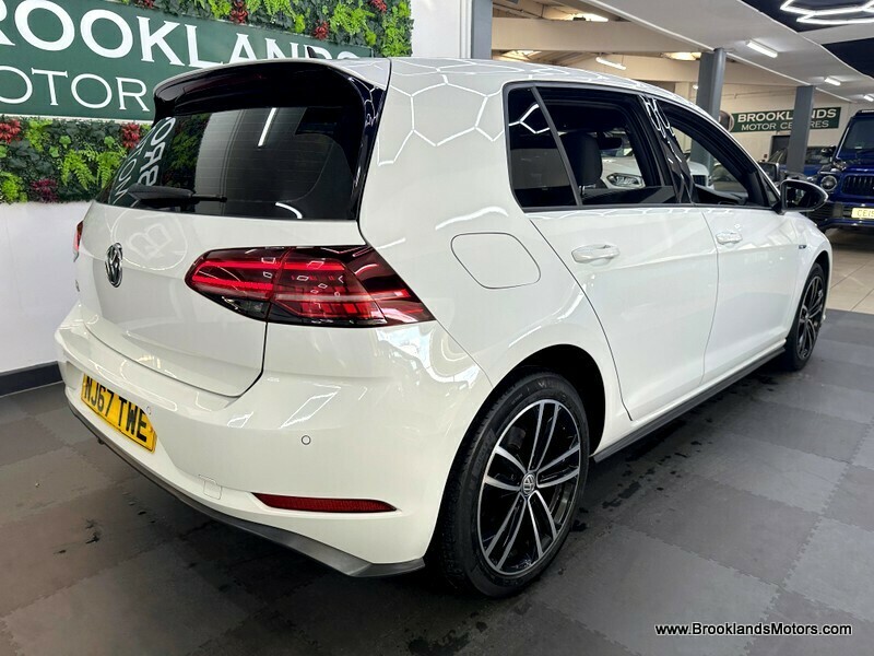 Used Volkswagen Golf 2017 for sale - 76323839: Photo 10