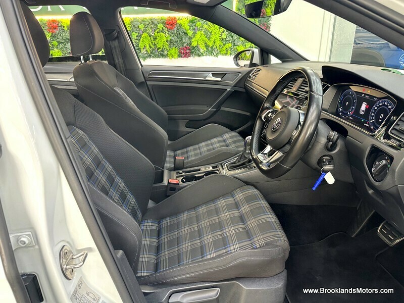 Used Volkswagen Golf 2017 for sale - 76323839: Photo 14