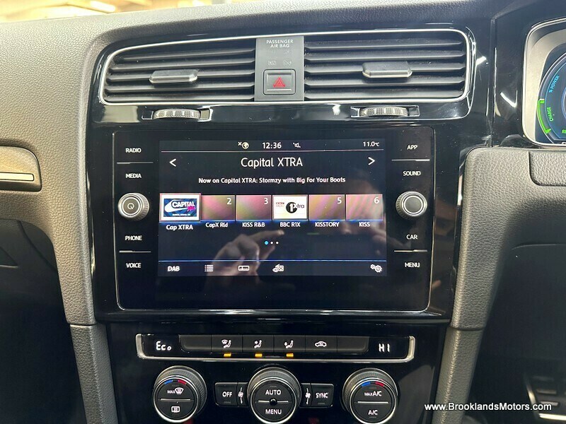 Used Volkswagen Golf 2017 for sale - 76323839: Photo 16