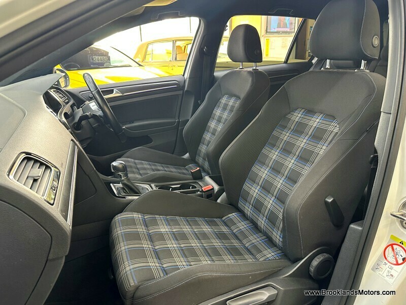 Used Volkswagen Golf 2017 for sale - 76323839: Photo 17