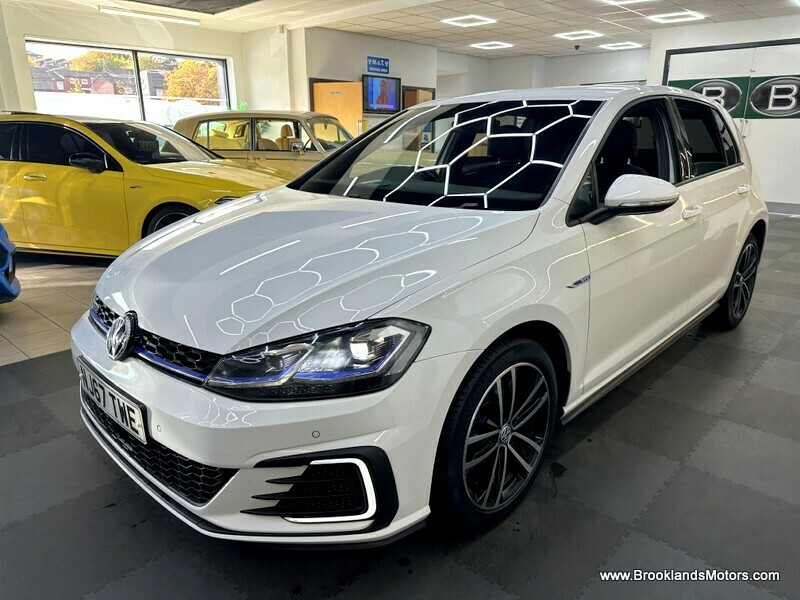 Used Volkswagen Golf 2017 for sale - 76323839: Photo 6