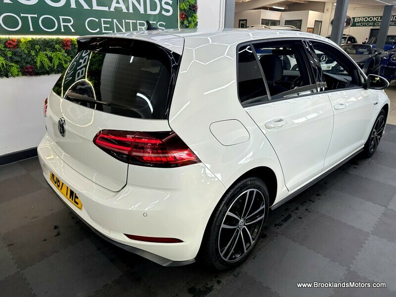 Used Volkswagen Golf 2017 for sale - 76323839: Photo 9