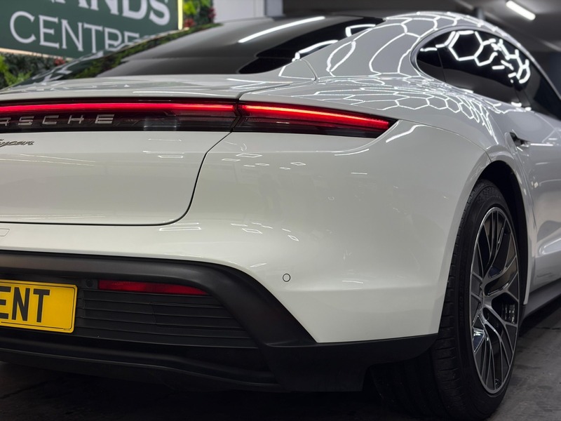 Used Porsche Taycan 2021 for sale - 78018043: Photo 14