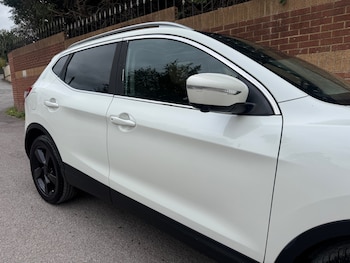 Used Nissan Qashqai 2015 for sale - 75700387: Photo