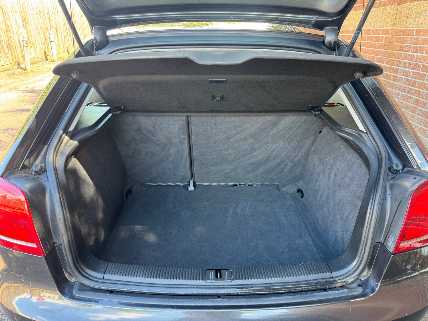 Vehicle 28