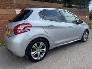 Used Peugeot 208 2013 for sale - 74837555: Photo