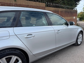 Used Audi A4 2010 for sale - 75723848: Photo