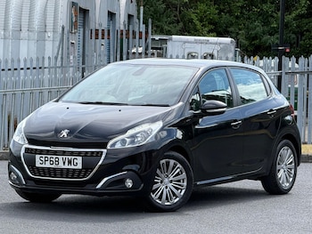 Used Peugeot 208 2018 for sale - 79039155: Photo