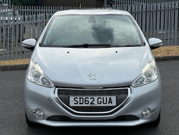 Used Peugeot 208 2012 for sale - 79396258: Photo