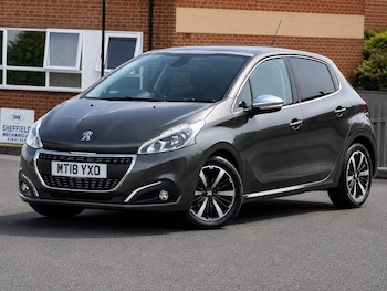 Used Peugeot 208 2018 for sale - 79361492: Photo