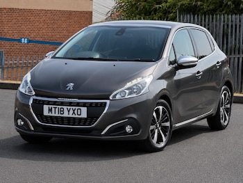 Used Peugeot 208 2018 for sale - 79361492: Photo