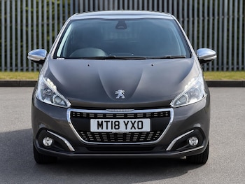 Used Peugeot 208 2018 for sale - 79361492: Photo