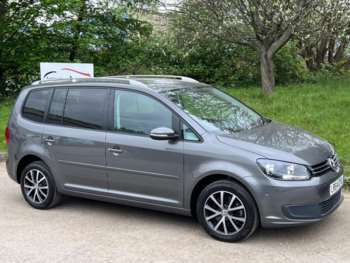 Used Volkswagen Touran 2014 for sale - 74387420: Photo
