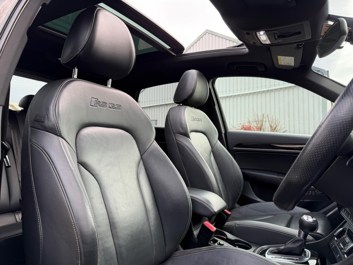 Used Audi RS Q3 2016 for sale - 76627232: Photo 12