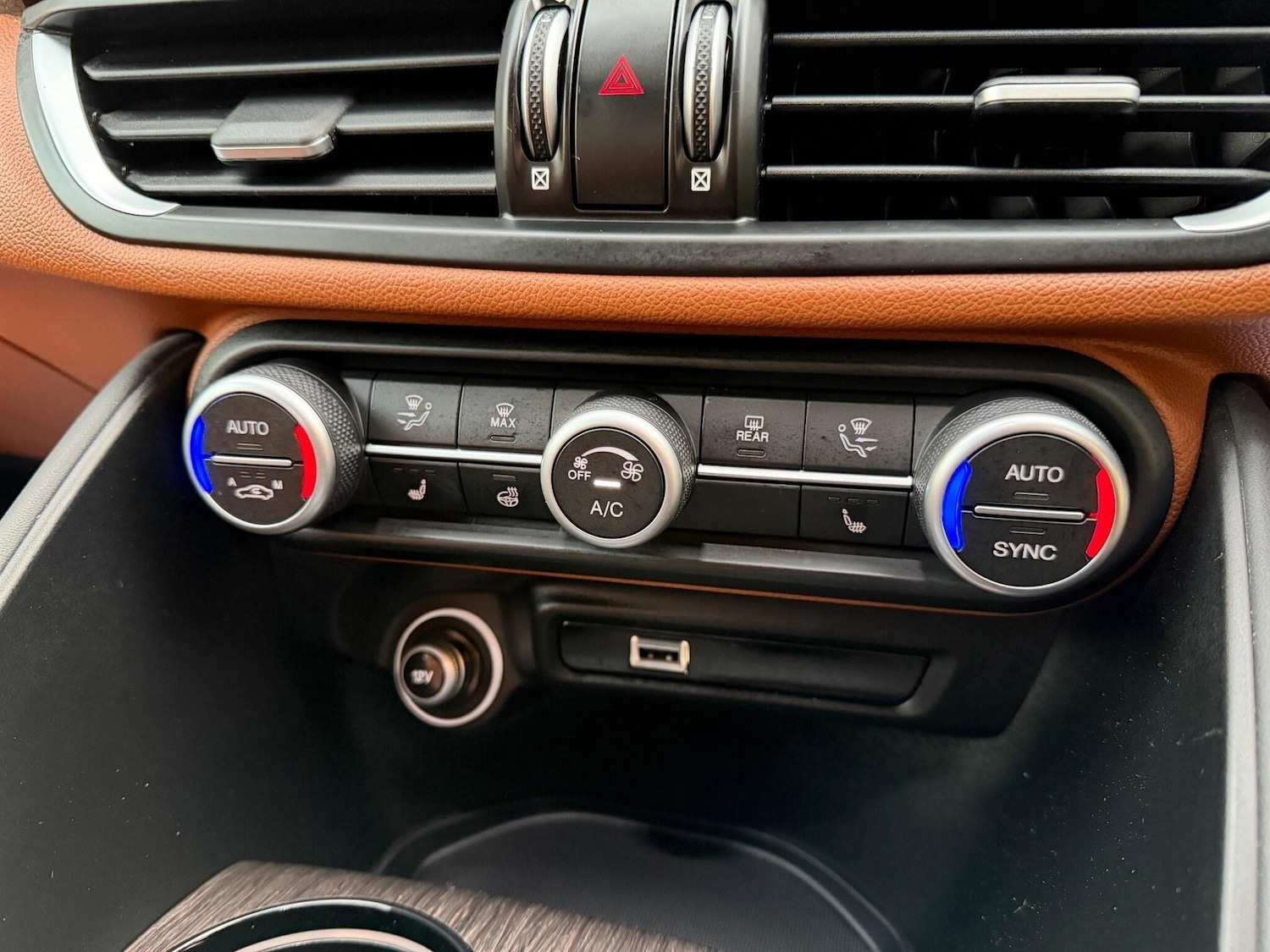 Used Alfa Romeo Giulia 2020 for sale - 76407077: Photo 21