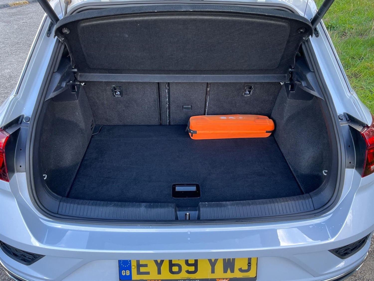 Used Volkswagen T-Roc 2019 for sale - 75606234: Photo 28