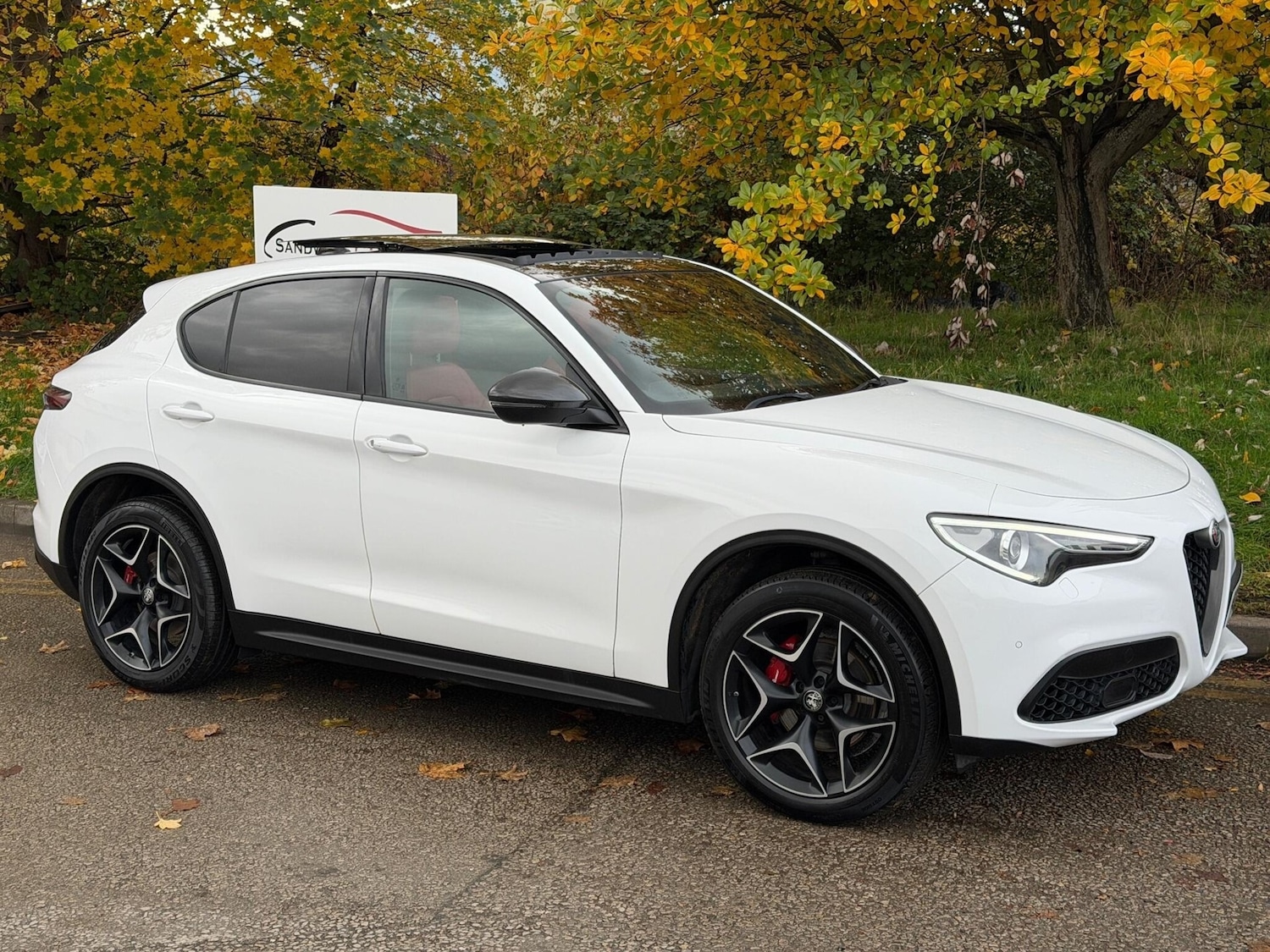 Used Alfa Romeo Stelvio 2019 for sale - 76177289: Photo 2