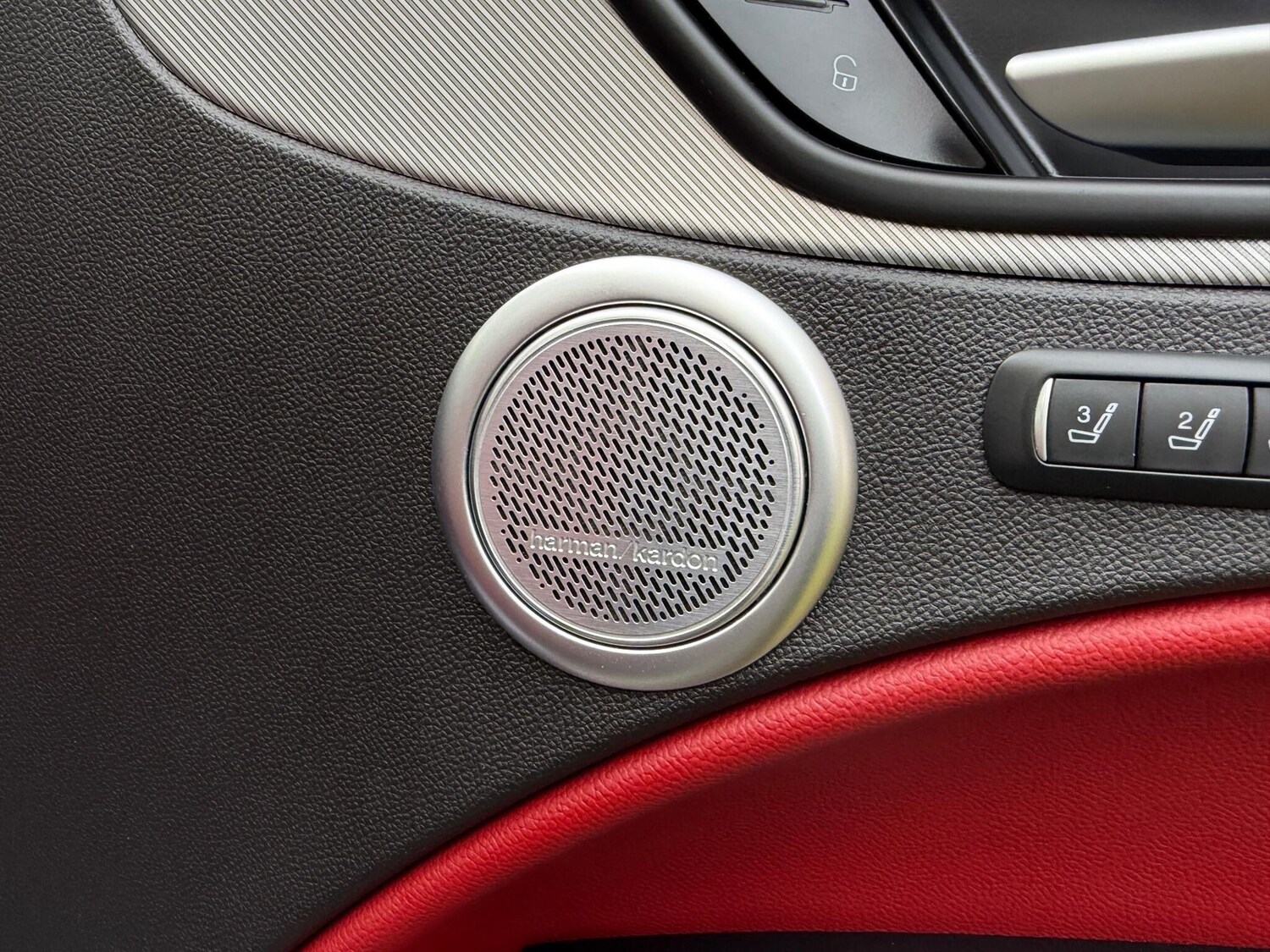 Used Alfa Romeo Stelvio 2019 for sale - 76177289: Photo 27