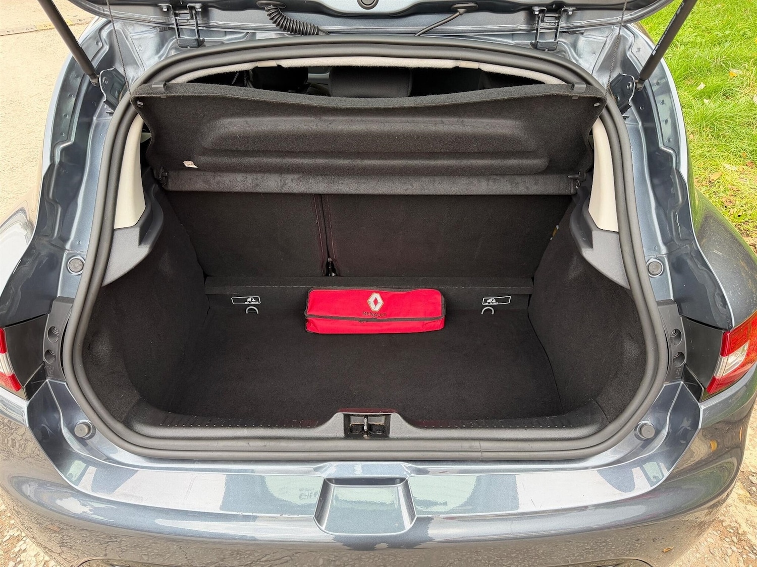 Used Renault Clio 2025 for sale - 76177279: Photo 20