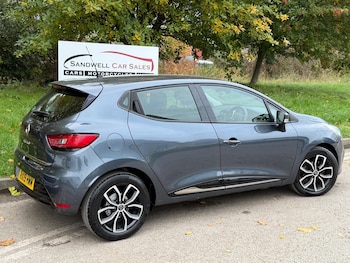 Used Renault Clio 2025 for sale - 76177279: Photo