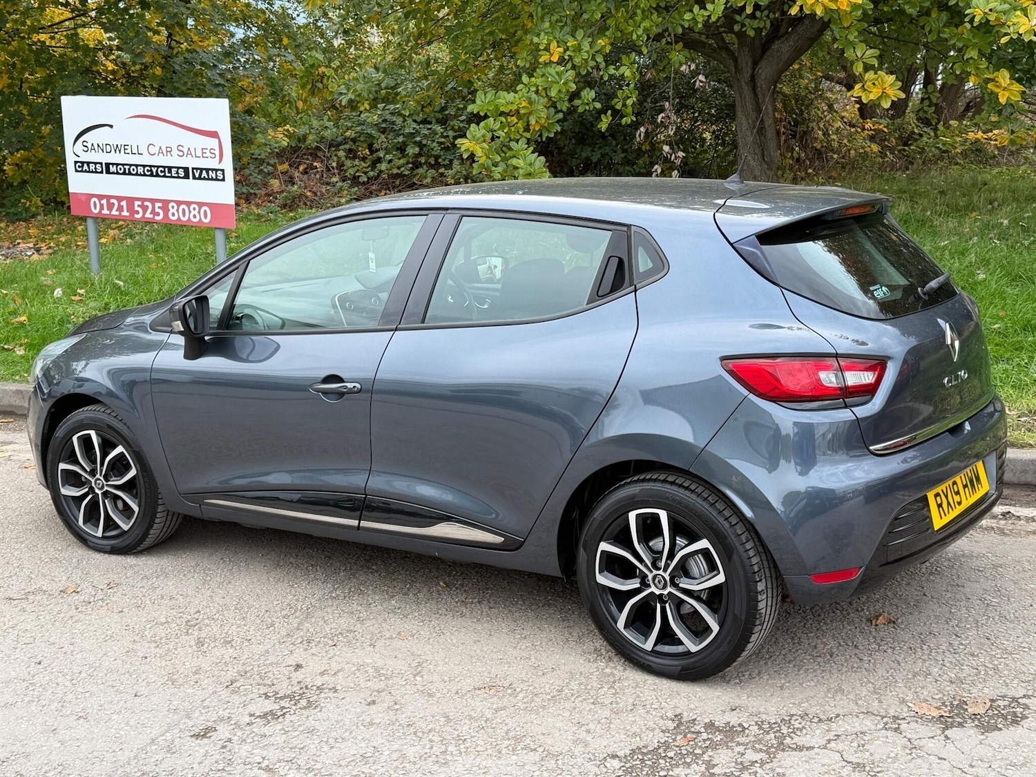 Used Renault Clio 2025 for sale - 76177279: Photo 4