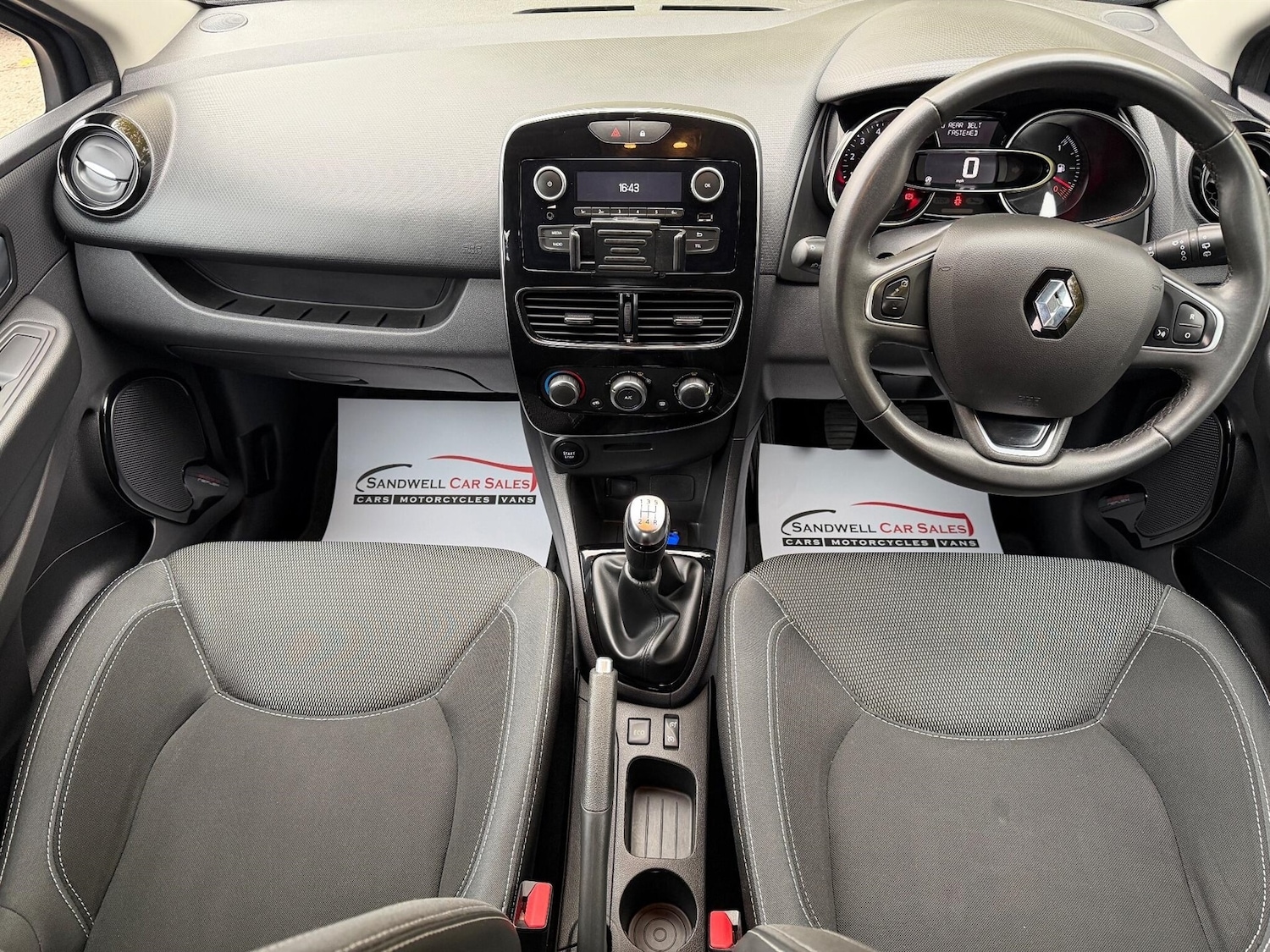 Used Renault Clio 2025 for sale - 76177279: Photo 9