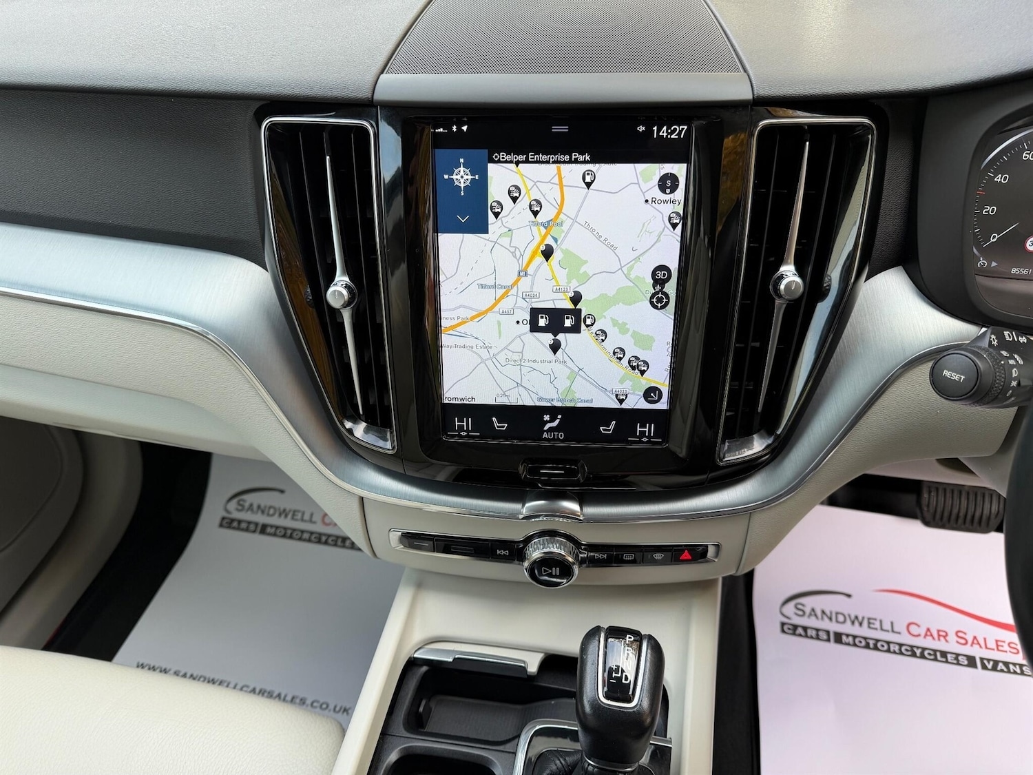 Used Volvo XC60 2018 for sale - 76402959: Photo 12