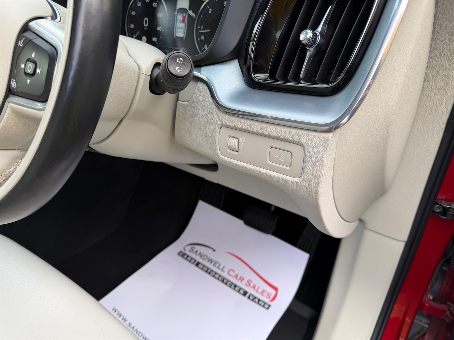 Used Volvo XC60 2018 for sale - 76402959: Photo 18