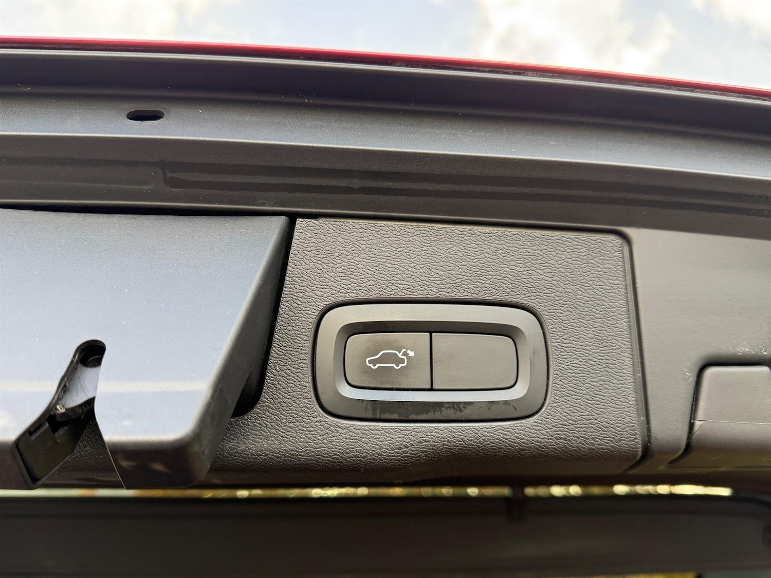 Used Volvo XC60 2018 for sale - 76402959: Photo 20