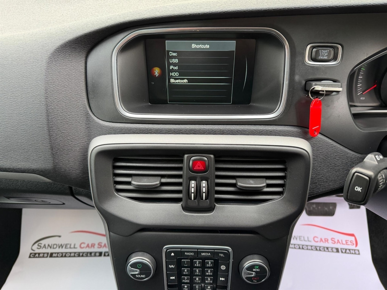 Used Volvo V40 2015 for sale - 77400179: Photo 14