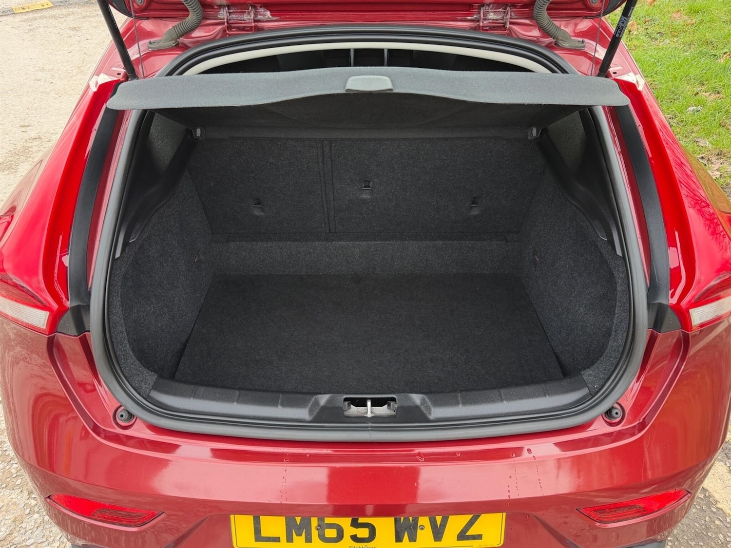 Used Volvo V40 2015 for sale - 77400179: Photo 18